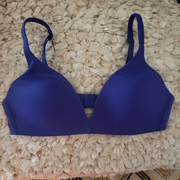 Victoria's Secret Bra Set Trio of 3 Retro Bras in Size 34B (3 Piece Set) - Picture 2 of 13